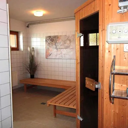 Landhaus Am See - Mit Terrasse Lejlighed