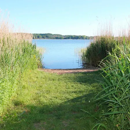 Landhaus Am See - Mit Terrasse Lejlighed *